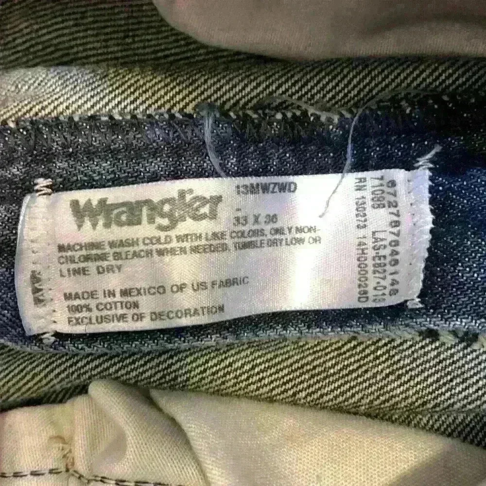 Wrangler men’s jeans 32 X 36 work winter casual dark wash country western